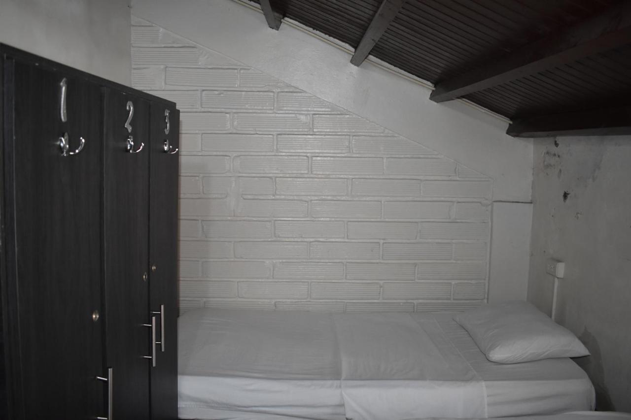 Esmed Hostel Μεντεγίν Εξωτερικό φωτογραφία