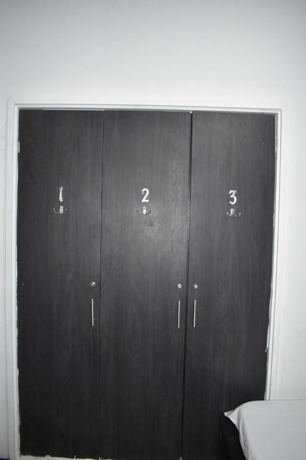 Esmed Hostel Μεντεγίν Εξωτερικό φωτογραφία