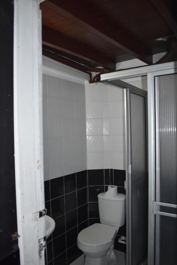 Esmed Hostel Μεντεγίν Εξωτερικό φωτογραφία